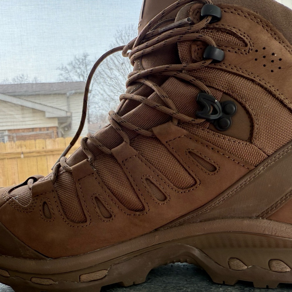 Beautiful Salomon Men's Dark Brown Outdoor Boots size 9 1/2 - Picture 9 of 12